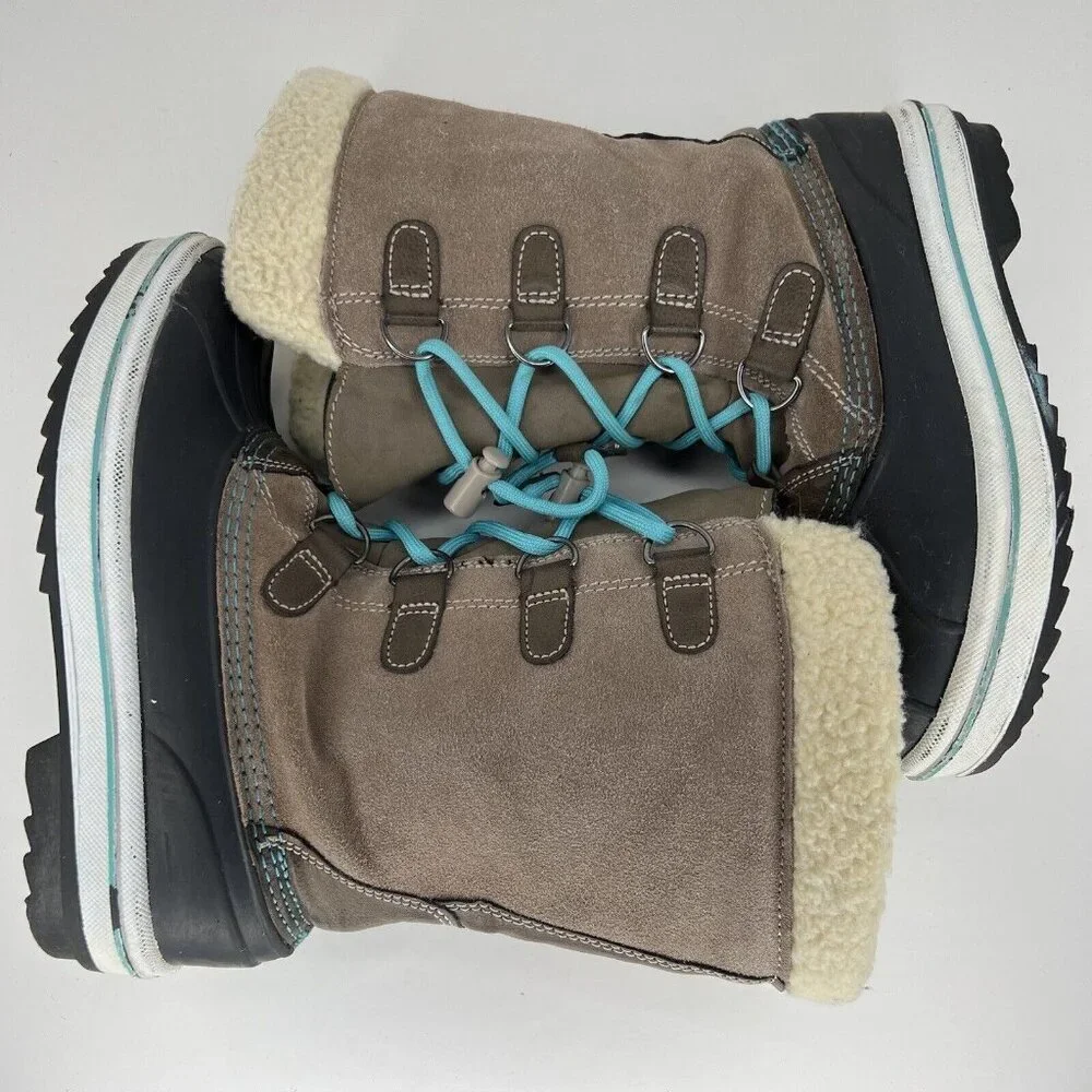 Cat & Jack Thermolite Insulated Girls Size 2 Faux FurLined Duck Boots